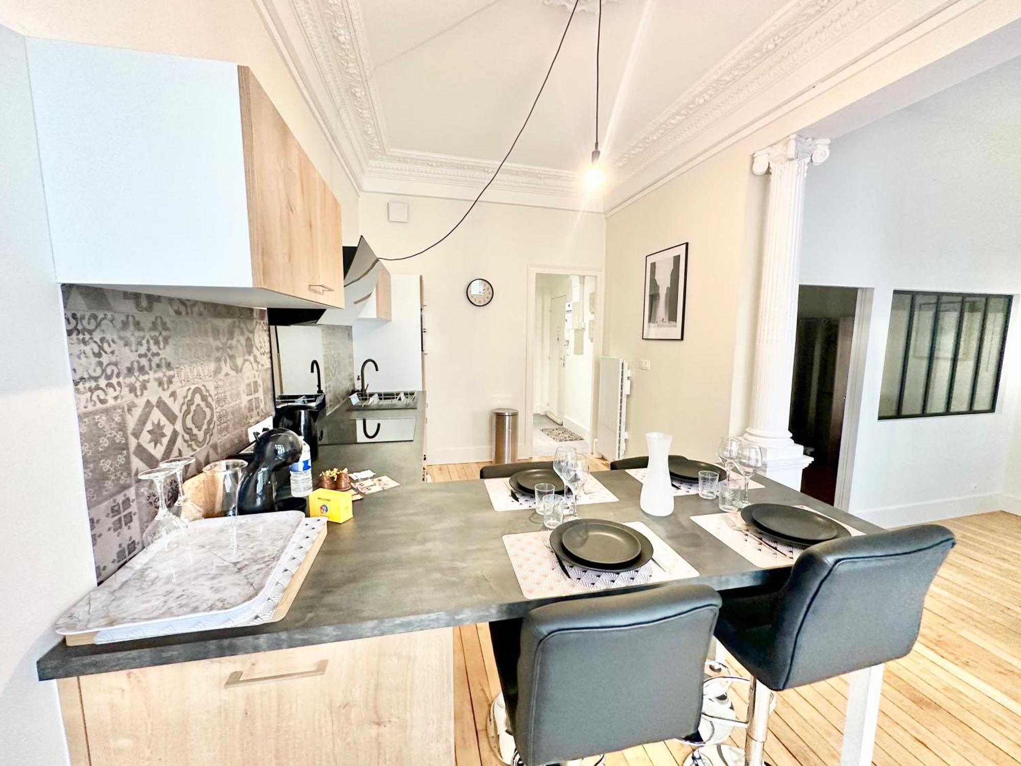Apartamento Le Pantheon, Urbain Et Authentique Limoges Exterior foto